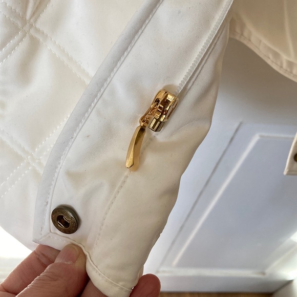 Liz Claiborne winter white quilted lightweight jacket - Picture 4 of 9